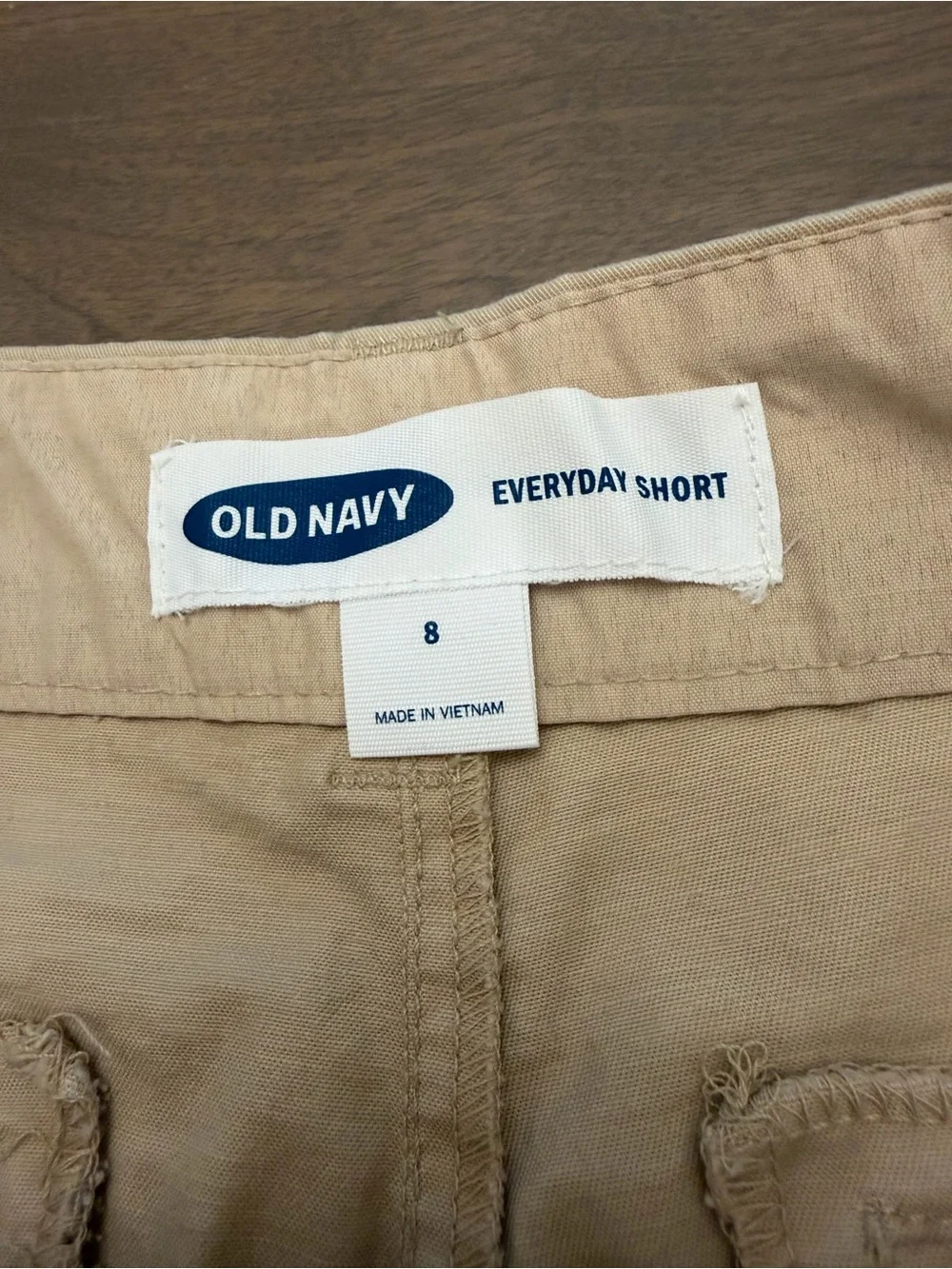 Old Navy Women’s Everyday Chino Shorts Size 8 Khaki Beige